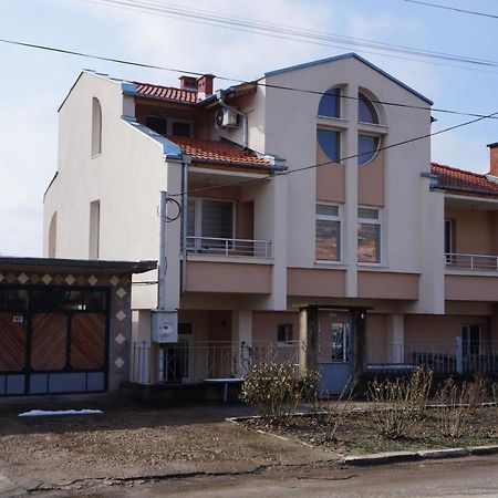 Dessi Apartment Pleven Exterior photo
